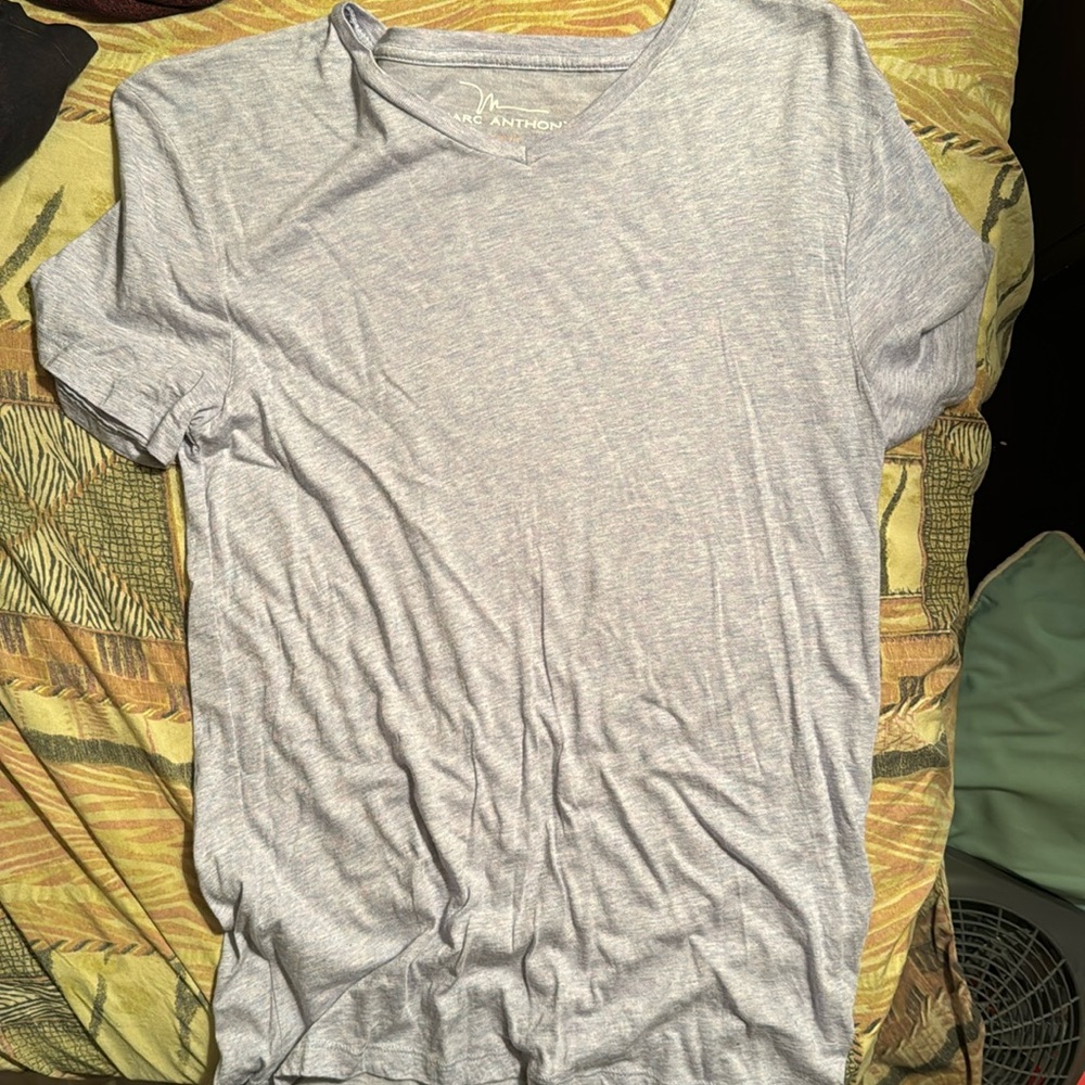 Men’s Small slim fit grey v neck Marc Anthony T shirt.